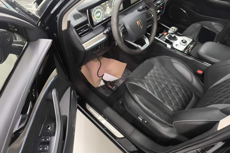 Used Hongqi HS5 2019 2.0T Smart Connect Flagship All-Wheel-Drive Version
