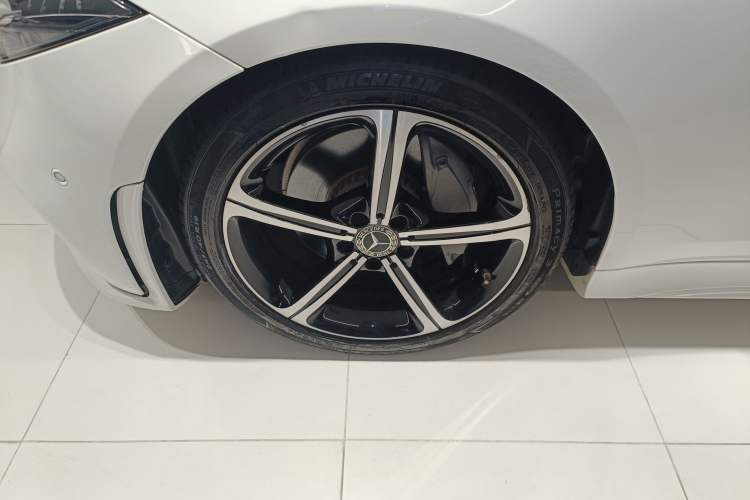 Used Mercedes-Benz CLS 2020 CLS 300 Luxury Model Left Front Wheel Hub