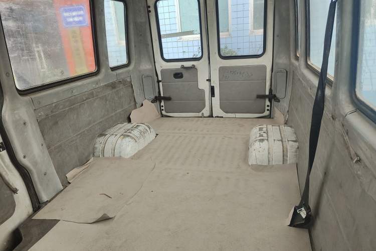 Used Iveco Power Daily 2017 2.5T Deluxe A37 High-Roof 6-7 Seater Bus 47Z5 Left Rear Seat