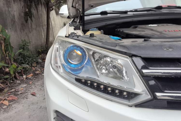 Used Zotye T600 2015 2.0T DCT Prestige Edition
