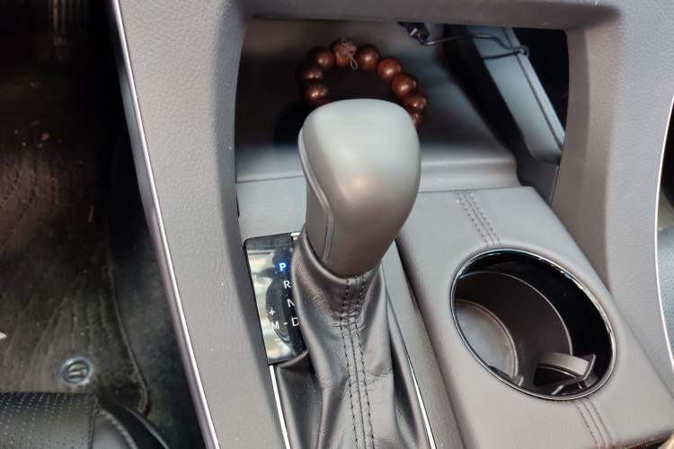 Used Toyota Avalon 2019 2.0L Luxury Edition China VI Standard
