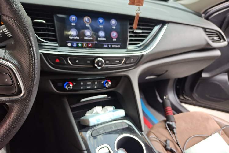 Used Buick Regal 2022 652T Smart Enjoyment Version Audio And AC Panel