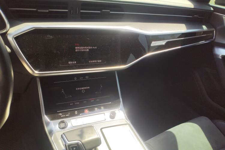 Used Audi A6L 2024 40 TFSI Luxury Dynamic Edition Audio And AC Panel