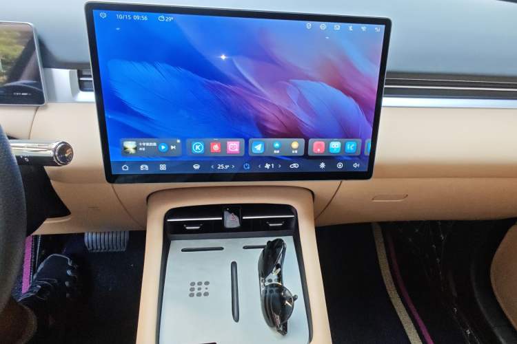 Used Landian E5 PLUS 2025 165 km Long-Range Travel & Comfort Edition 7 Seats