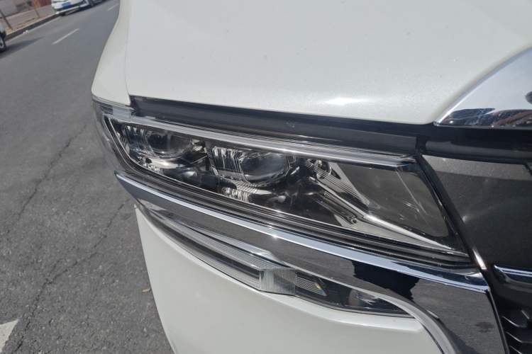 Used Toyota Alphard 2021 Dual-Engine 2.5L Prestige Edition Right Front Headlight