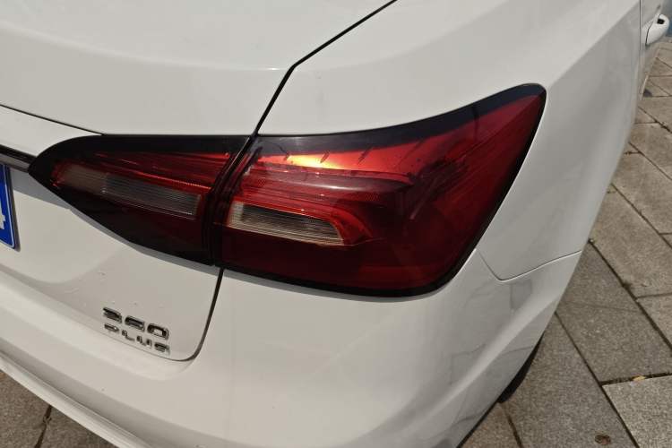 Used Roewe 360 2018 PLUS 1.5L Automatic Luxury Edition
