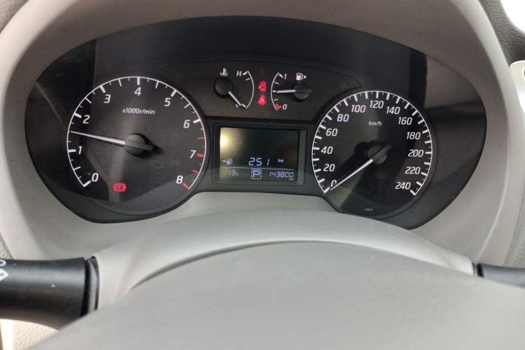 Used Nissan Sylphy 2014 1.6XV CVT Deluxe Edition Odometer Close Up