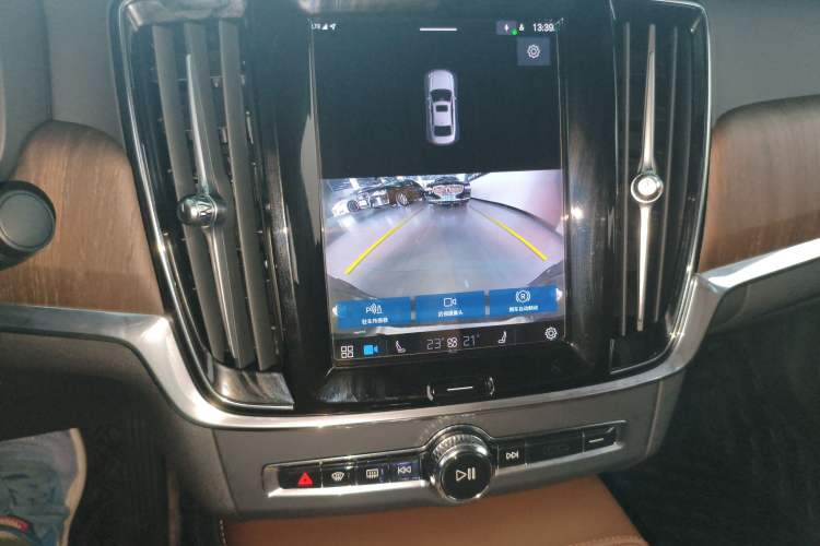 Used Volvo S90 2024 B5 Zhiyuan Luxury Edition
