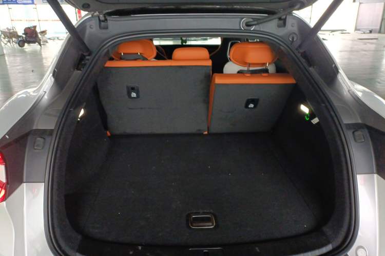 Used Xiaomi Auto YU7 2025 Ultra-Long Range High-Performance All-Wheel-Drive Max Edition