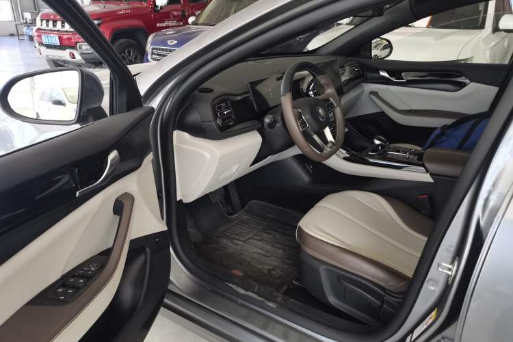 Used BYD Qin PLUS 2024 HONOR Edition DM-i 55KM Leading Model
