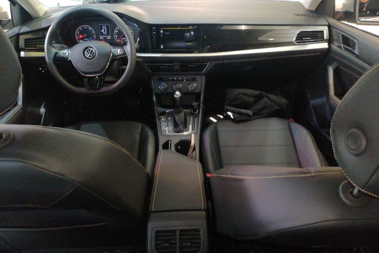 Used Volkswagen Lavida 2021 1.5L Automatic Comfort Edition Center Console