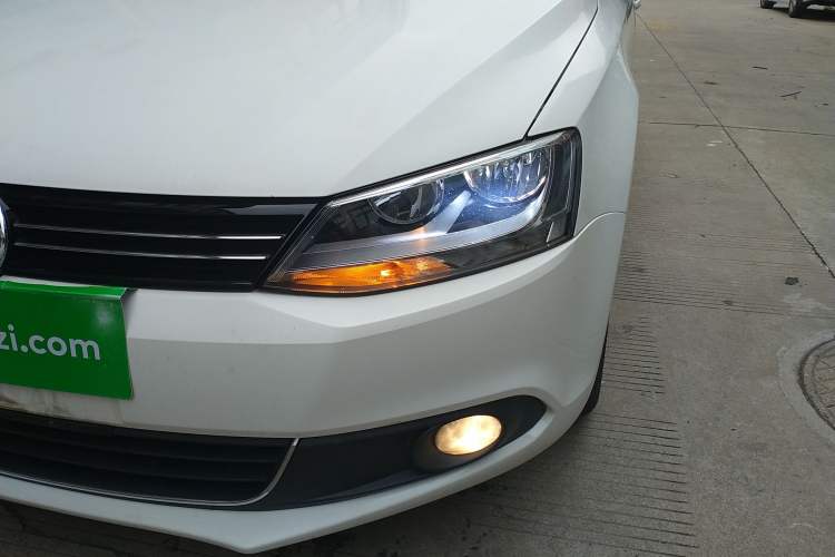 Used Volkswagen Sagitar 2014 Revised Version 1.6L Automatic Comfort Edition
