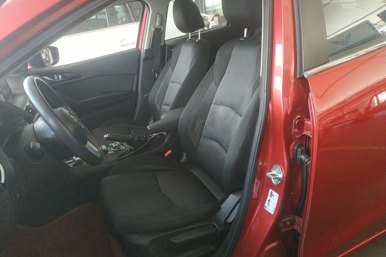 Used Mazda 3 Axela 2016 Sedan 1.5L Automatic Luxury Model Left Front Seat