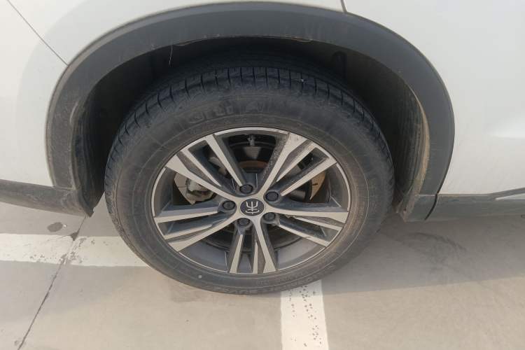 Used BYD Song Pro 2021 1.5T Automatic Xiaoyun Luxury Model Right Rear Wheel Hub