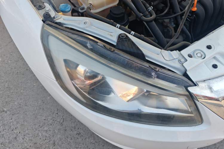 Used Chery Arrizo 7 2015 1.6L Manual ZhiXiang Edition Right Front Headlight