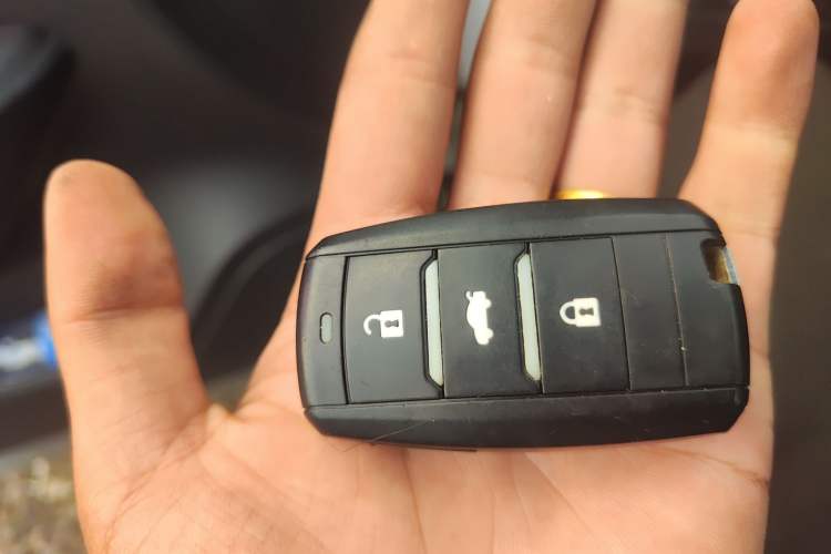 Used CHANGAN CS75 2016 2.0L Manual Leading Version China V Standard
