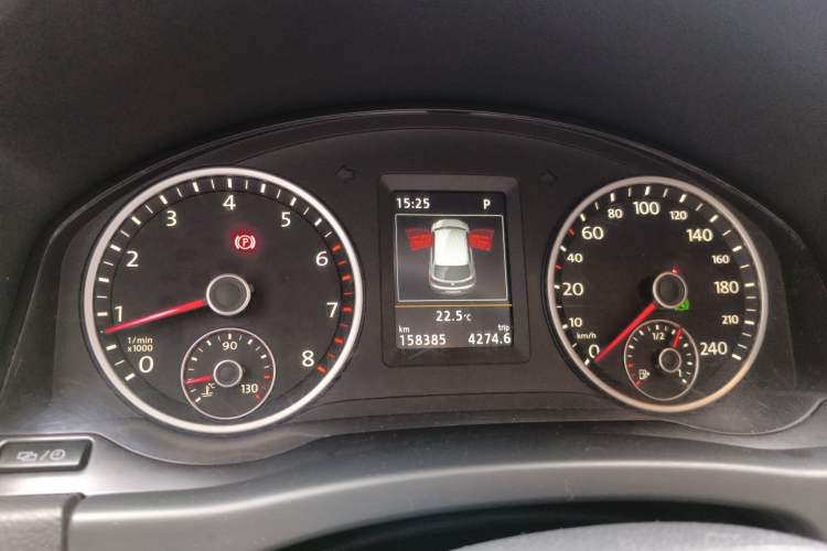 Used Volkswagen Tiguan 2015 1.8TSI Automatic All-Wheel-Drive Luxury Model Instrument Cluster