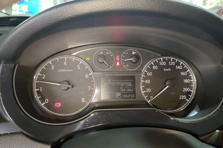 Used Nissan Tiida 2011 1.6L CVT Smart Version