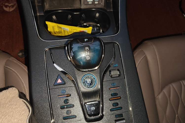 Used BYD Han 2023 EV Champion Edition 605KM Front-Drive Premium Model
