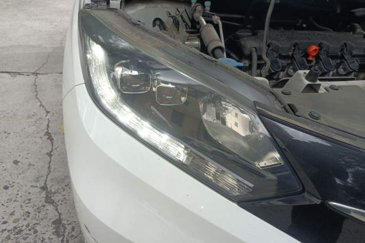 Used Honda Vezel 2015 1.8L CVT 2WD Luxury Model