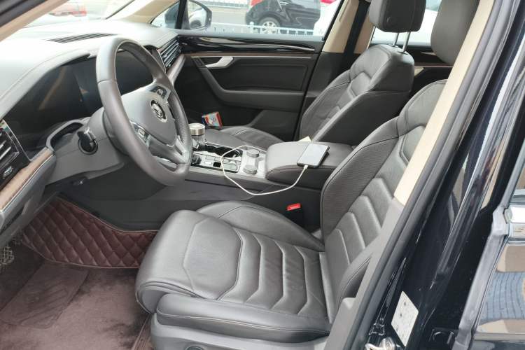 Used Volkswagen Touareg 2019 2.0TSI Ruiyi Edition China VI Standard Left Front Seat