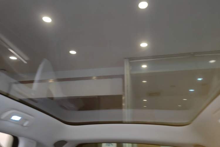 Used Hima AITO M5 2022 Extended-Range Four-Wheel Drive Performance Version Headliner