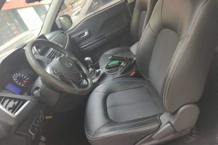 Used Great Wall Wingle 7 2022 2.0T Gasoline Two-Wheel Drive Value Edition Big Double GW4C20B Left Front Seat