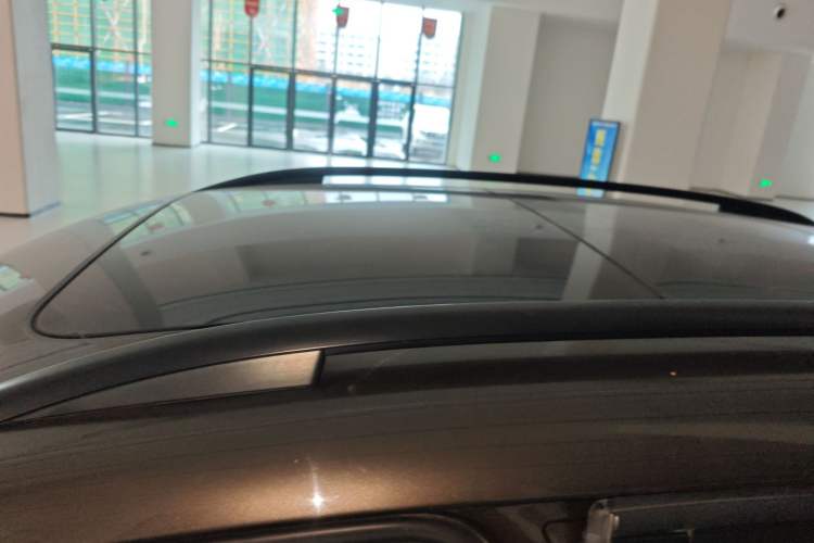 Used Volkswagen Tiguan L 2015 1.8TSI Automatic Two-Wheel Drive Comfort Edition
