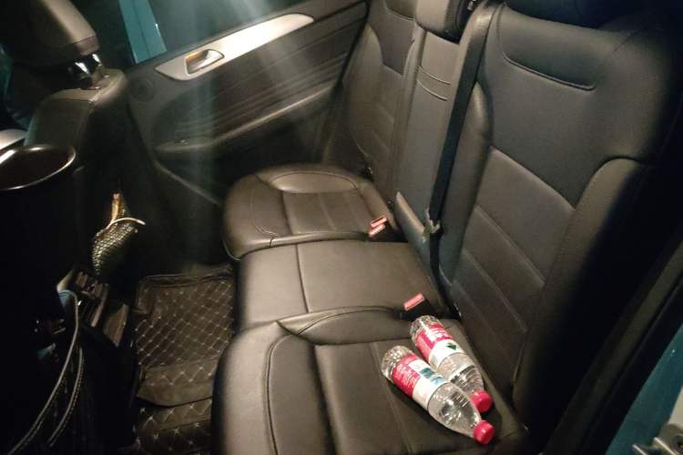 Used Mercedes-Benz GLE Coupe 2017 GLE 320 4MATIC Coupe SUV Left Rear Seat