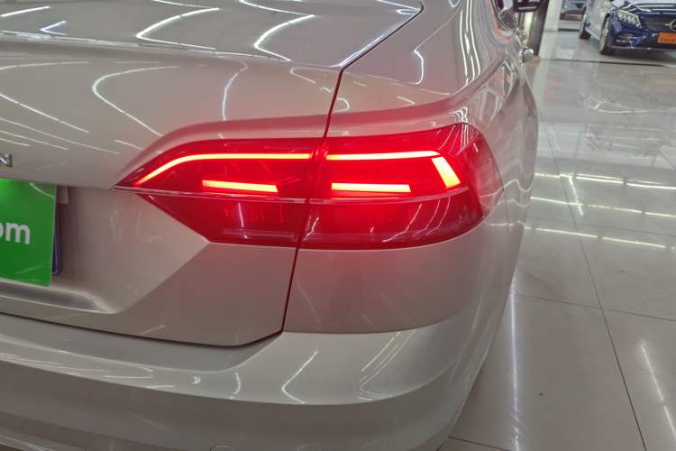 Used Volkswagen Phideon 2018 380TSI Two-Wheel Drive Business Edition