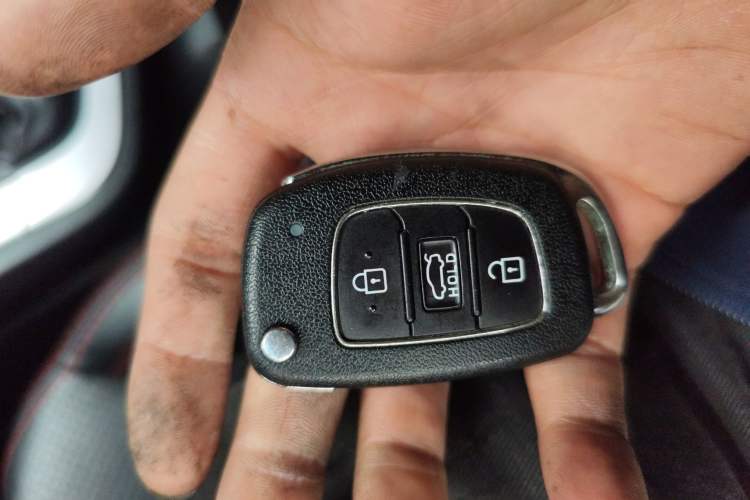 Used Hyundai Elantra (6th Generation / Lingdong) 2016 1.6L Automatic ZhiXuan – Elite Version