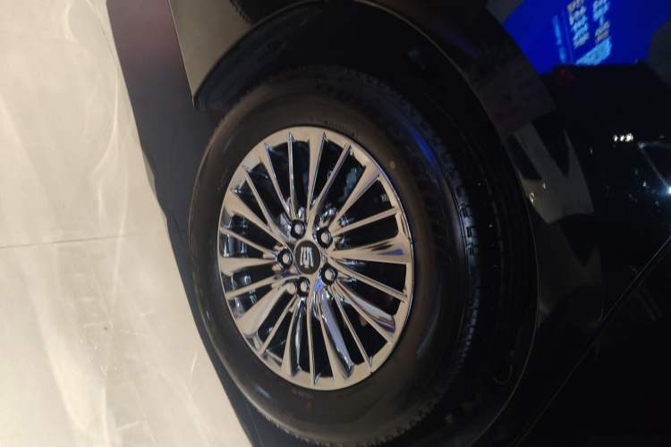 Used Toyota Vellfire 2021 Crown Dual-Engine 2.5L HV Supreme Edition
