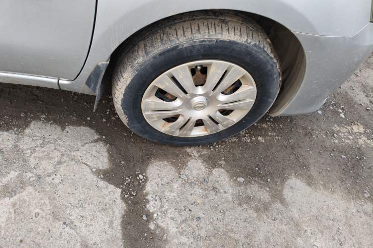 Used Nissan Livina 2013 1.6XE Manual Comfort Edition