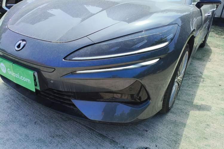 Used Denza Z9 2024 1100 km All-Wheel-Drive Ultra Version