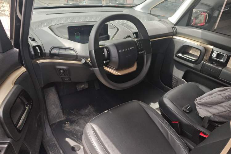 Used Baojun KiWi EV 2022 Artist Lite Edition Lithium Iron Phosphate Center Console