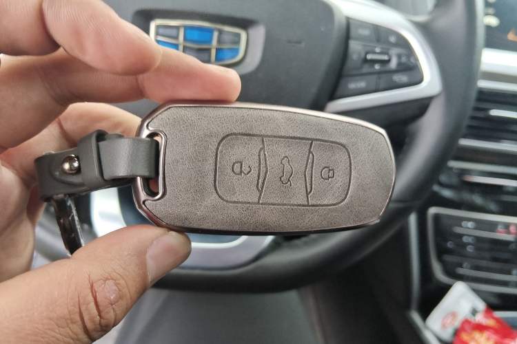 Used Geely Auto Emgrand GT 2017 1.8T Luxury Model
