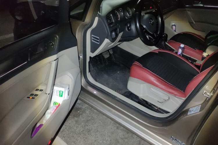 Used Volkswagen Golf 2015 1.6L Automatic Comfort Model