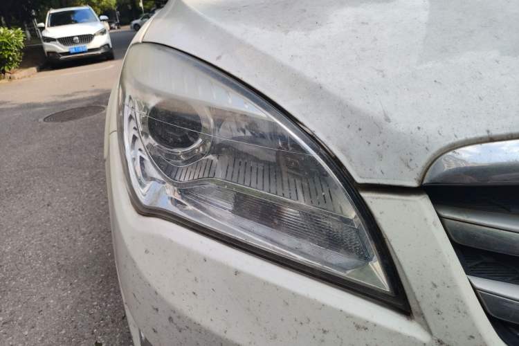 Used CHANGAN CS35 2016 1.6L Manual Luxury Model China IV Standard
