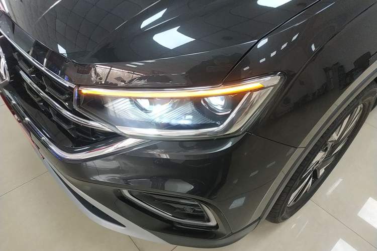 Used Volkswagen Tayron 2025 Zhongxiang Version 330TSI Left Front Headlight