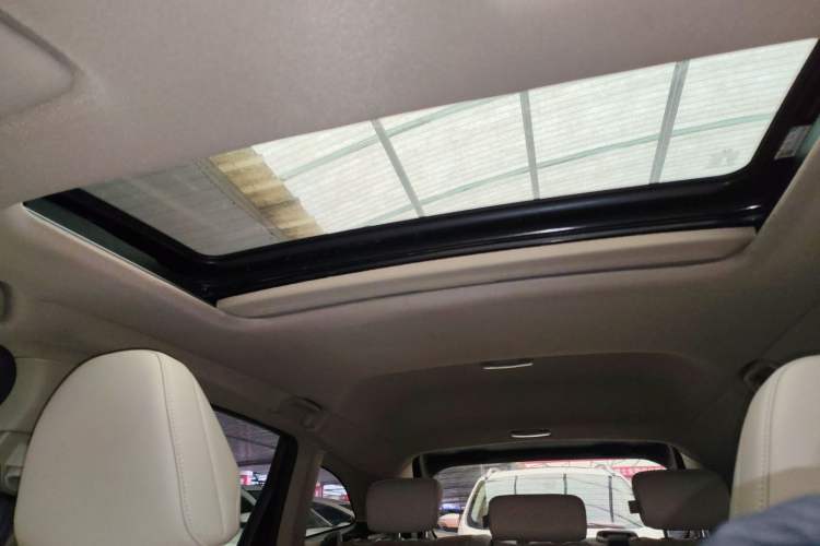 Used Honda Jade 2017 1.8L automatic Comfort version 5 seats