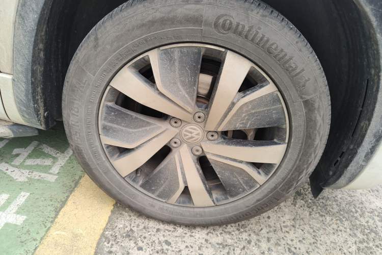 Used Volkswagen Tayron GTE Plug-in Hybrid 2020 1.4T Luxury Model Right Front Wheel Hub