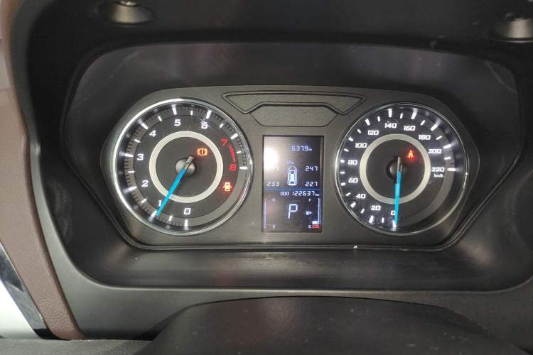 Used Soueast A5 Wing Dance 2019 1.5L CVT Wingzun Edition China VI compliant Instrument Cluster