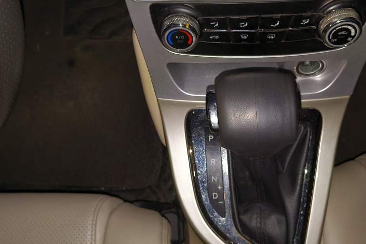 Used Brilliance H330 2013 1.5L Automatic Luxury Model
