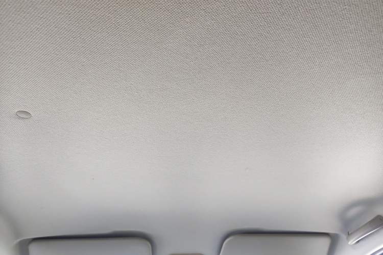 Used Wuling Hongguang V 2022 1.5L Jingqu Edition Electric-Assist LAR Headliner