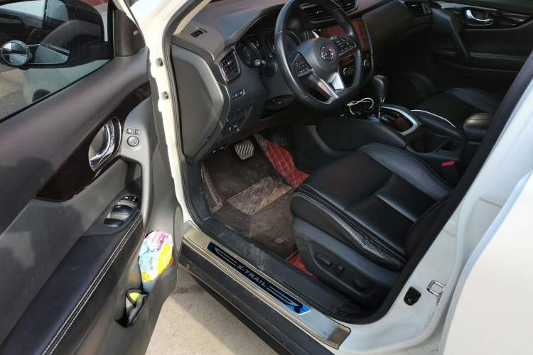 Used Nissan X-Trail 2019 2.0L CVT Smart Connect Comfort Edition 2WD
