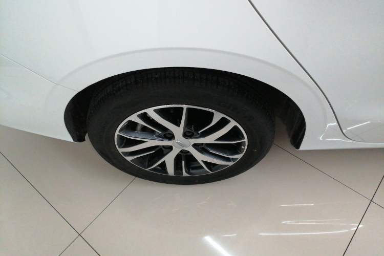 Used Geely Auto Emgrand 2025 4th Generation 1.5L CVT Longteng Edition
