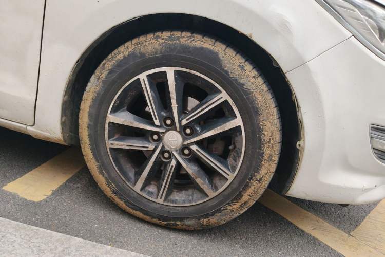 Used Bestune B50 2019 1.6L Manual Elite Edition Right Front Wheel Hub