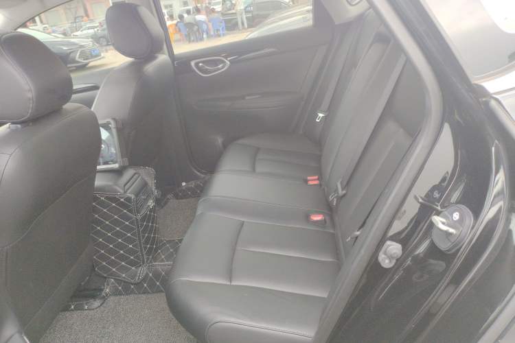 Used Nissan Sylphy 2021 Classic 1.6XL CVT Luxury Edition Left Rear Seat