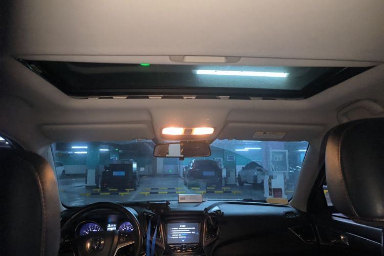 Used Changan CS75 2016 1.8T Automatic Elite Model China IV Standard