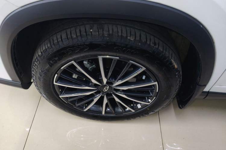 Used Chery Tiggo 8 PRO 2025 290T Two-Wheel-Drive Luxury Edition Left Front Wheel Hub